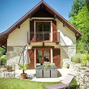  Maison d'hôtes Des Lodges De La Cascade France